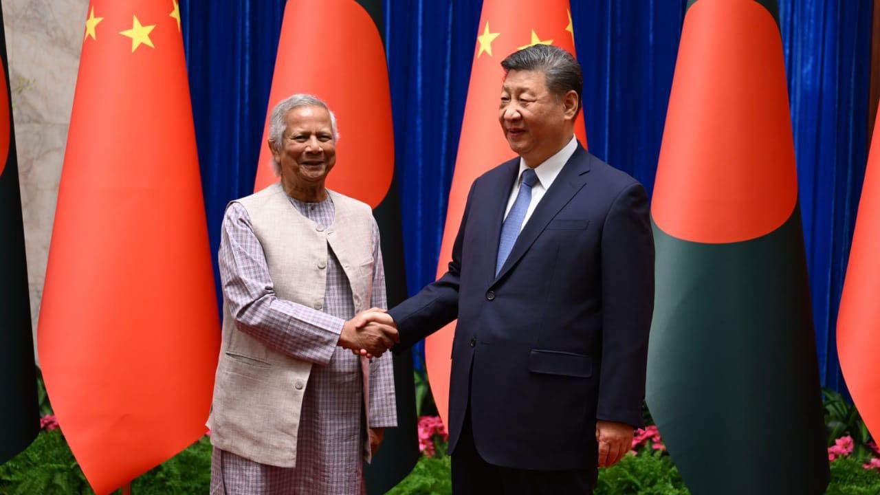 চীনকে আরও বৃহত্তর ভূমিকায় চান প্রধান উপদেষ্টা