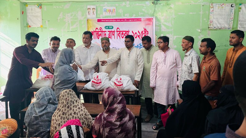 সুবিধা বঞ্চিত ২৫০ পরিবার পেল শান্তিনীড়ের ঈদ উপহার