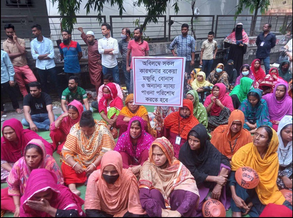 ‘বেতন-বোনাস না দিলে শ্রম ভবনেই ঈদ’