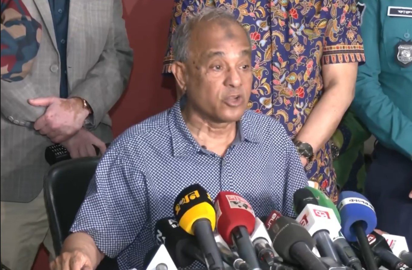 কলকাতায় যারা পালিয়ে আছেন তারা ক্রিমিনাল: স্বরাষ্ট্র উপদেষ্টা
