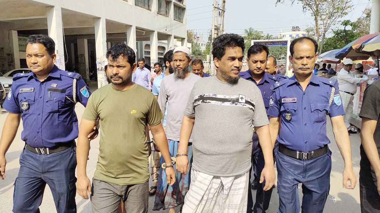 নারায়ণগঞ্জে গ্রেপ্তার আরসা প্রধান আতাউল্লাহসহ ৬ জন ৮ দিনের রিমান্ডে