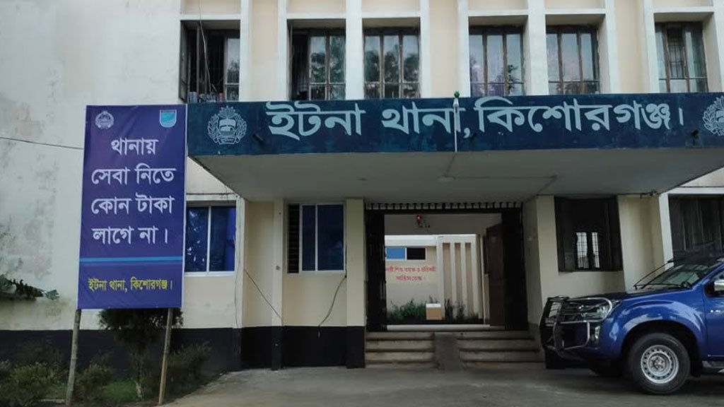 জিলাপি খাওয়ার টাকা চেয়ে প্রত্যাহার হলেন ওসি মনোয়ার