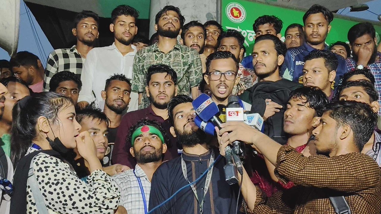 এবার সারা দেশে রেলপথ অবরোধের ঘোষণা