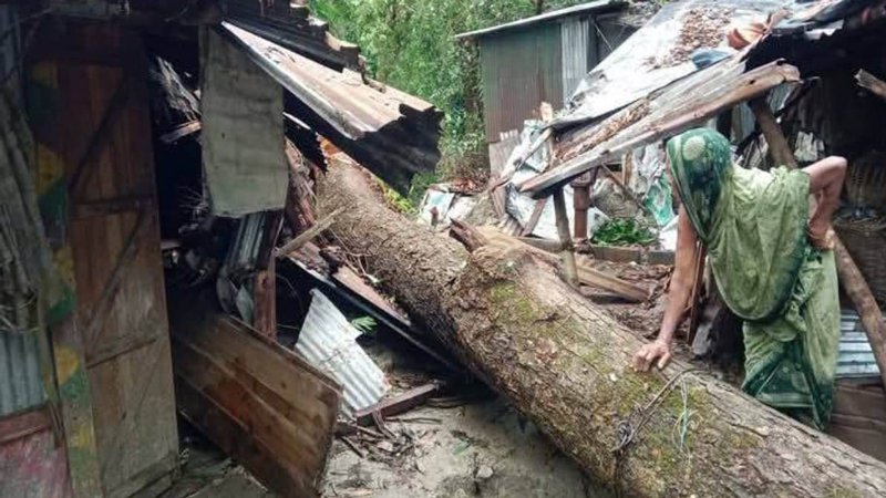 মিরসরাইয়ে কালবৈশাখী, অর্ধশত ঘরবাড়ি লণ্ডভণ্ড