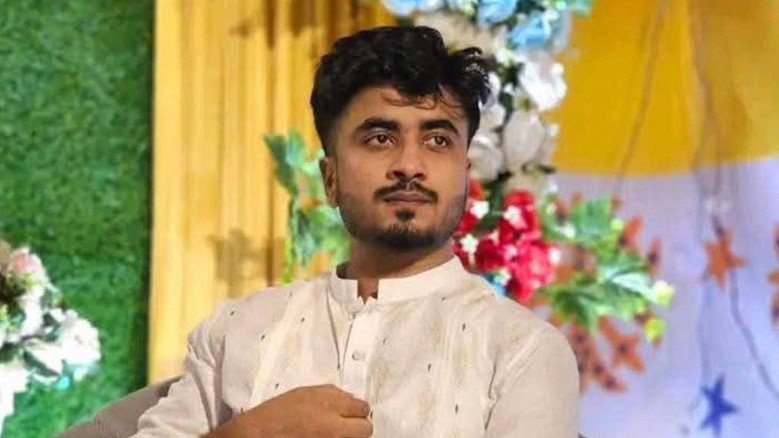 পারভেজ হত্যা: দুই ছাত্রী সাময়িক বহিষ্কার