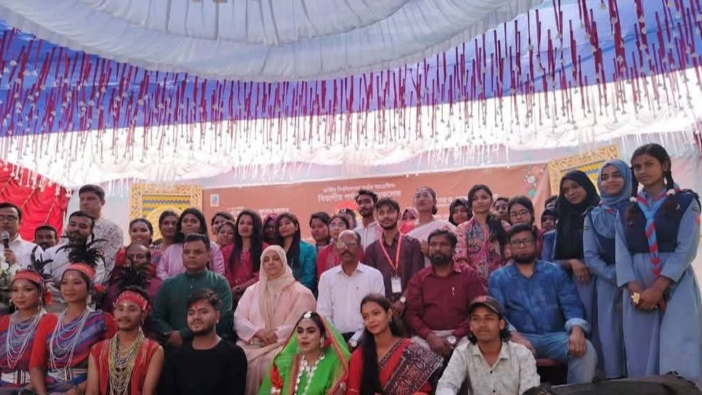 সৃজনশীল নৃত্যে বিভাগীয় পর্যায়ে প্রথম সুসং সরকারি কলেজ