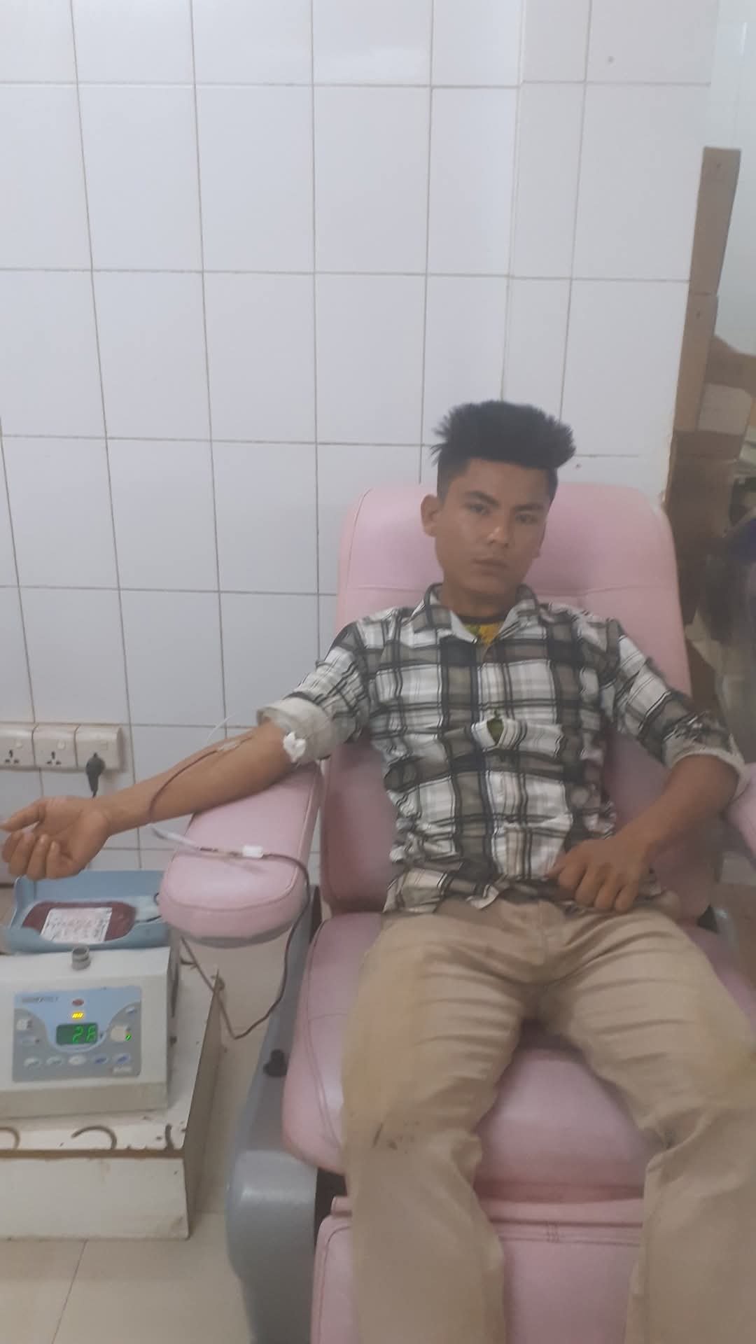 অগ্নি-নির্বাপক সিলিন্ডার বিস্ফোরণে যুবকের মৃত্যু