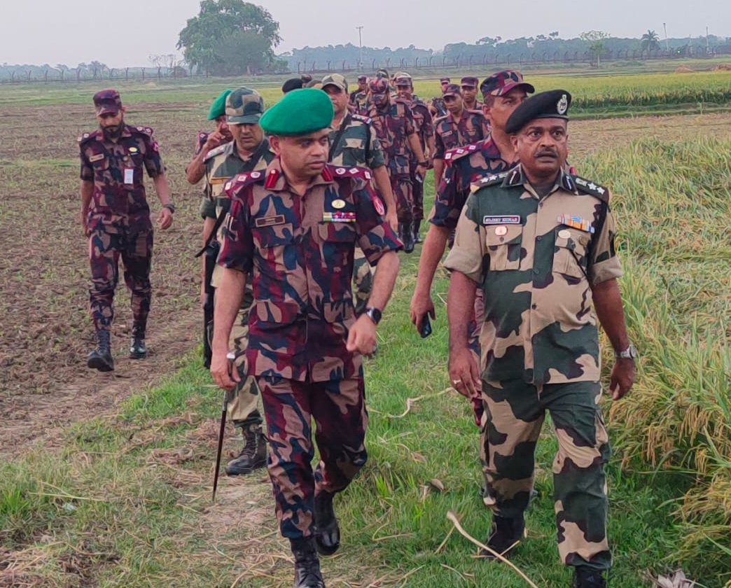 সীমান্তে বিজিবি-বিএসএফ এর ব্যাটালিয়ন কমান্ডার পর্যায়ে সৌজন্য সাক্ষাত