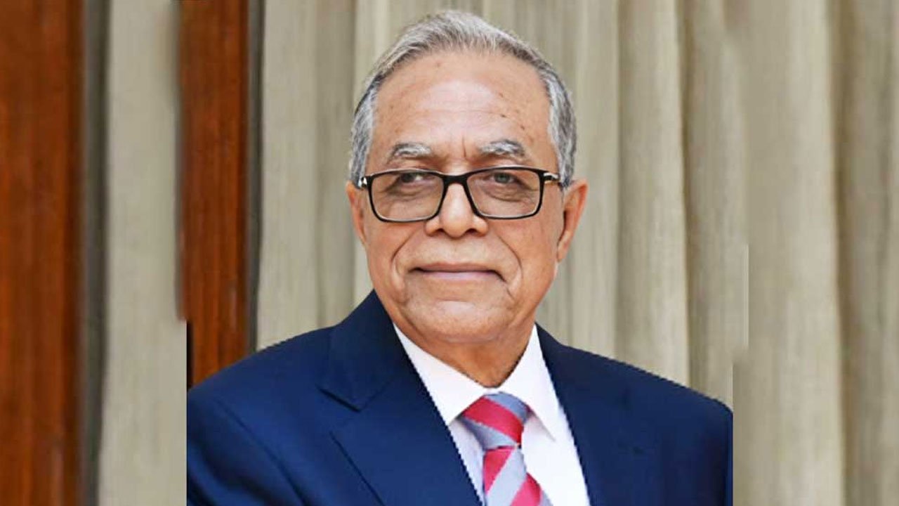 আবদুল হামিদের দেশত্যাগ দায়িত্বে অবহেলার অভিযোগে এক পুলিশ প্রত্যাহার, সাময়িক বরখাস্ত ২