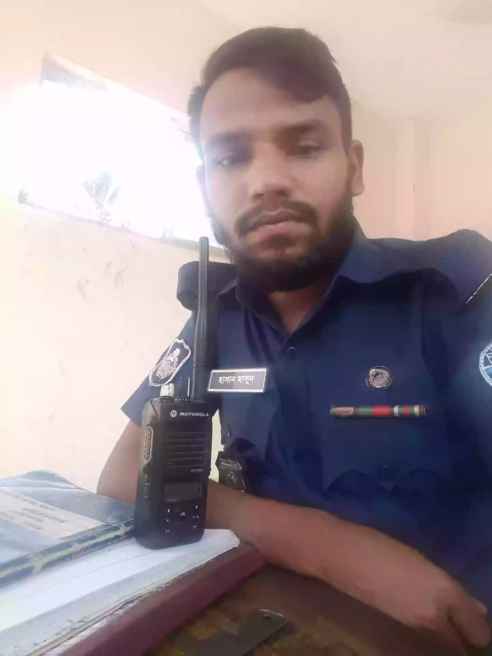 যৌতুকের মামলা তুলে না নেওয়ায় সাবেক স্ত্রীর নগ্ন ছবি ছড়ানোর অভিযোগ পুলিশ কনস্টেবলের বিরুদ্ধে