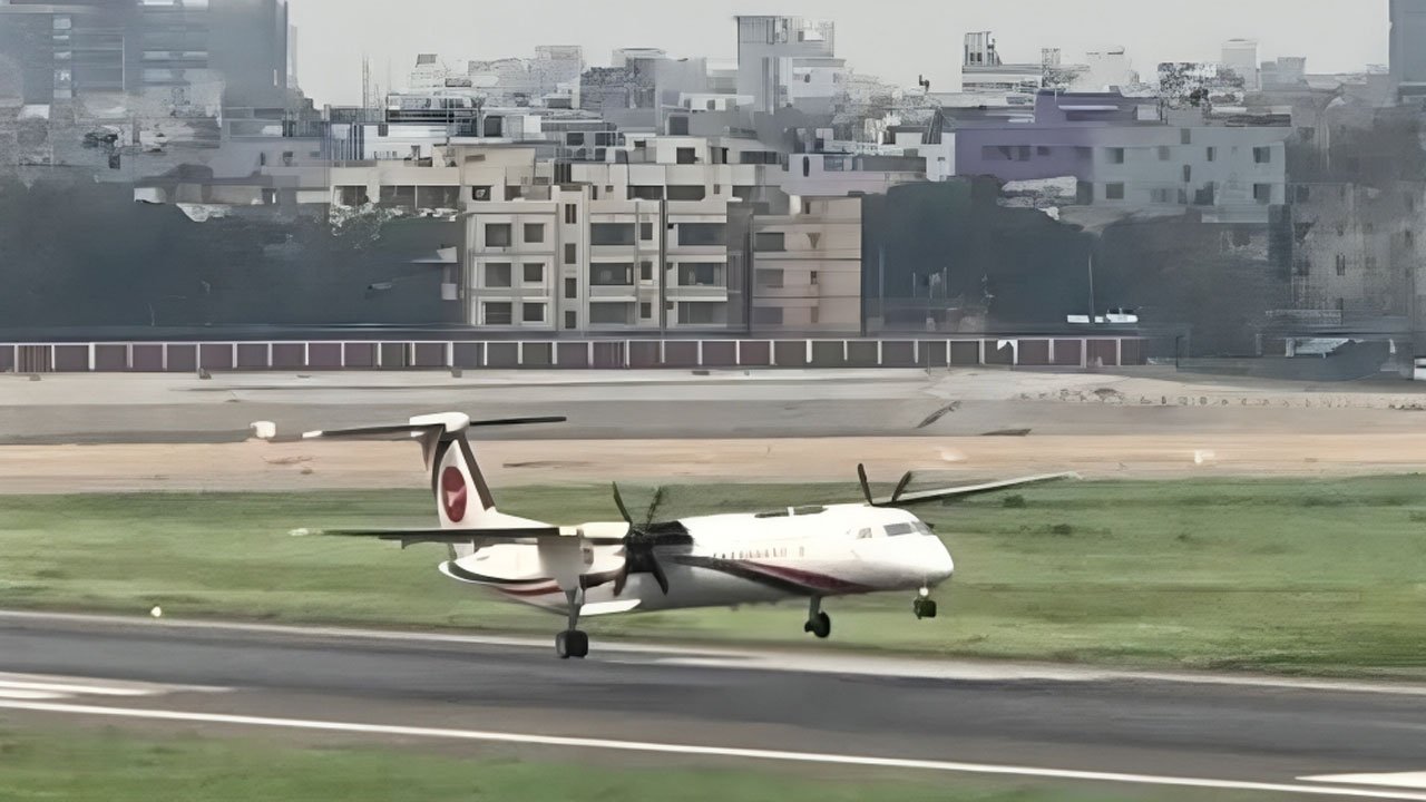 ঢাকায় জরুরি অবতরণ করলো বিমানের ফ্লাইট, নিরাপদে ৭১ যাত্রী