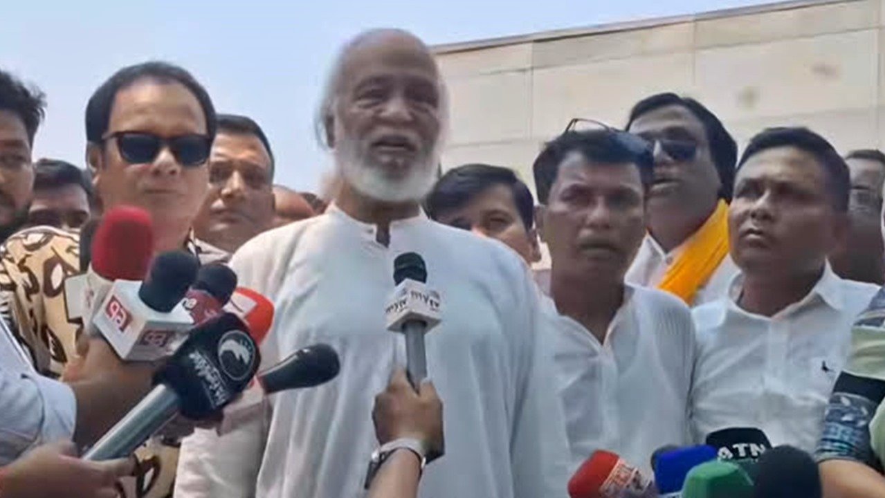 বিএনপি প্রতিহিংসার রাজনীতি চায় না : মঈন খান
