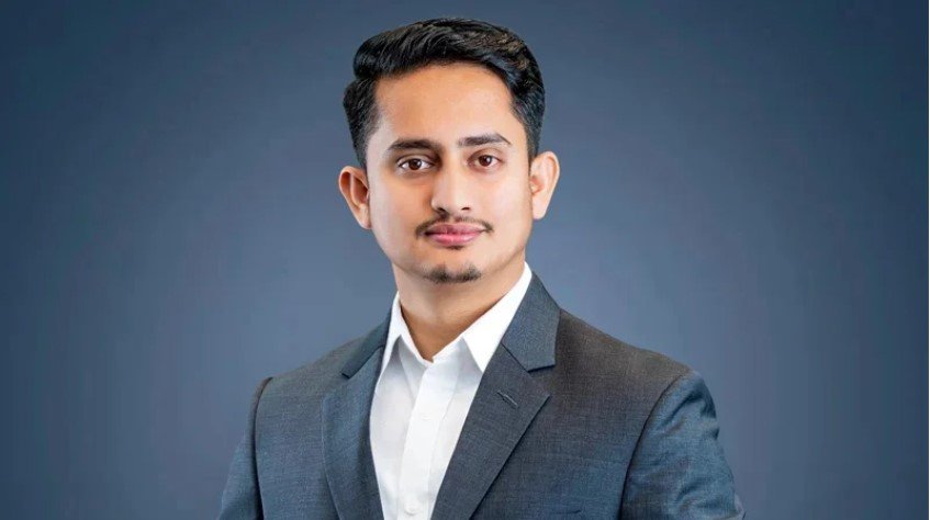 সারজিস আলমকে নিঃশর্ত ক্ষমা চাইতে আইনি নোটিশ