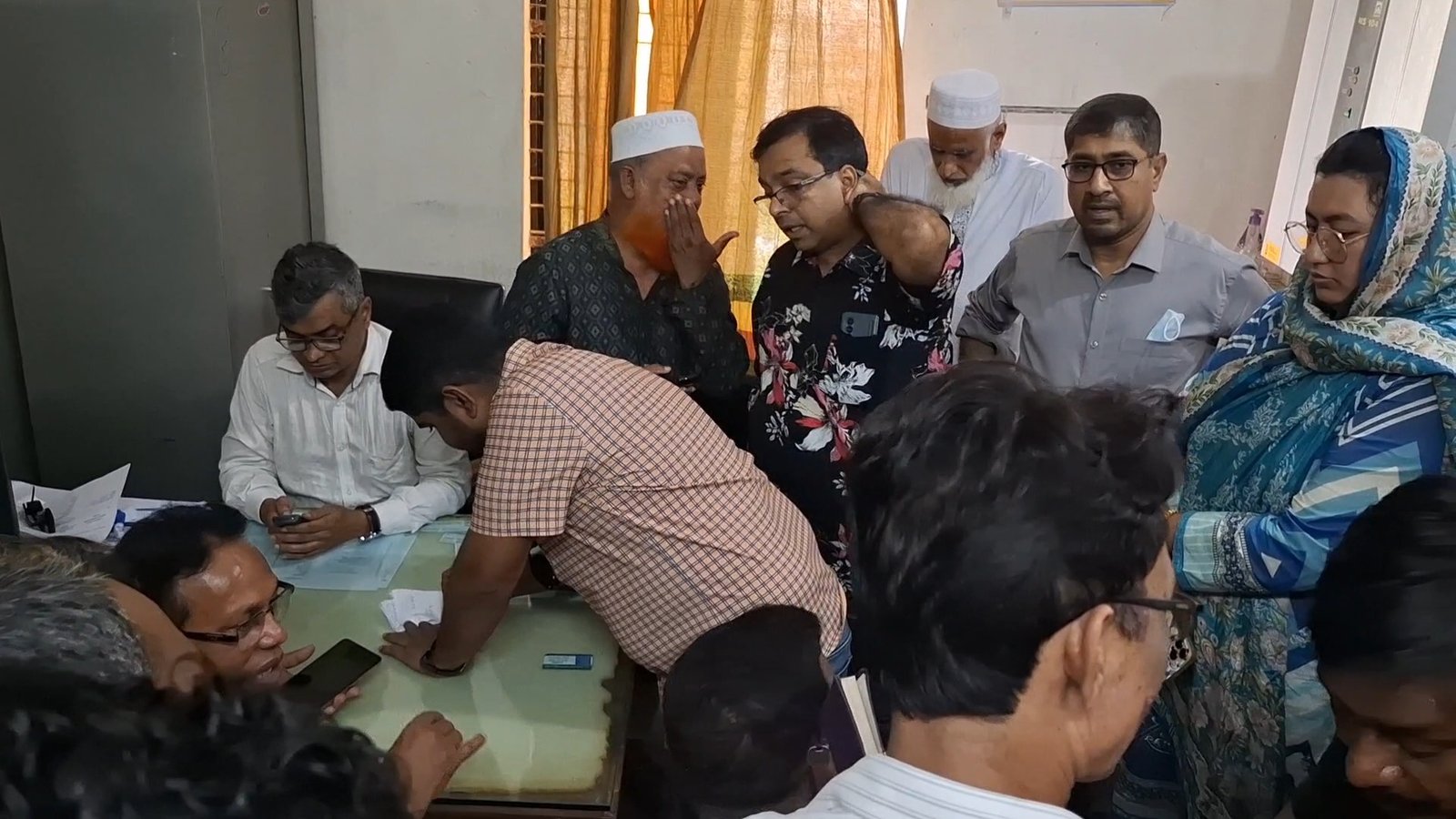 জামালপুরে চিকিৎসক দম্পতির হামলায় সাংবাদিকসহ আহত ২