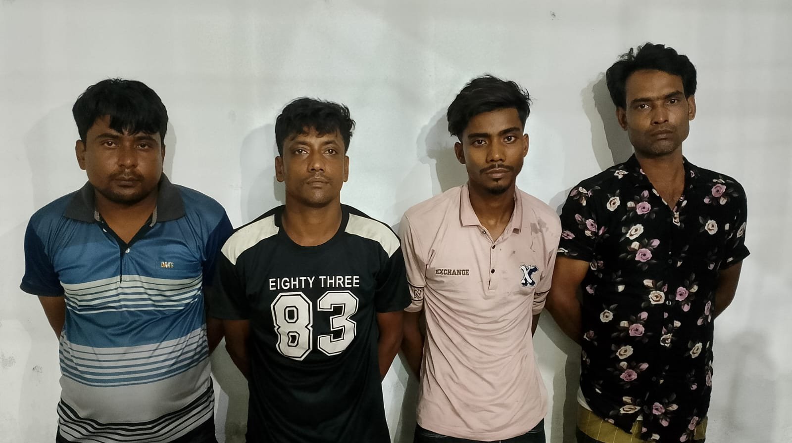 পাবনায় র্যাবের অভিযানে জাল টাকা সংঘবদ্ধ চক্রের ৪ সদস্য আটক