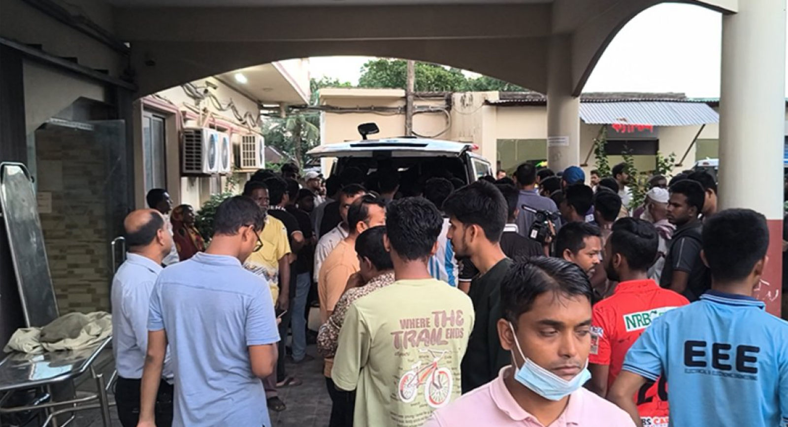 পরীক্ষা না দিয়ে পদ্মা নদীতে গোসল, ডুবে দুই শিক্ষার্থীর মৃত্যু