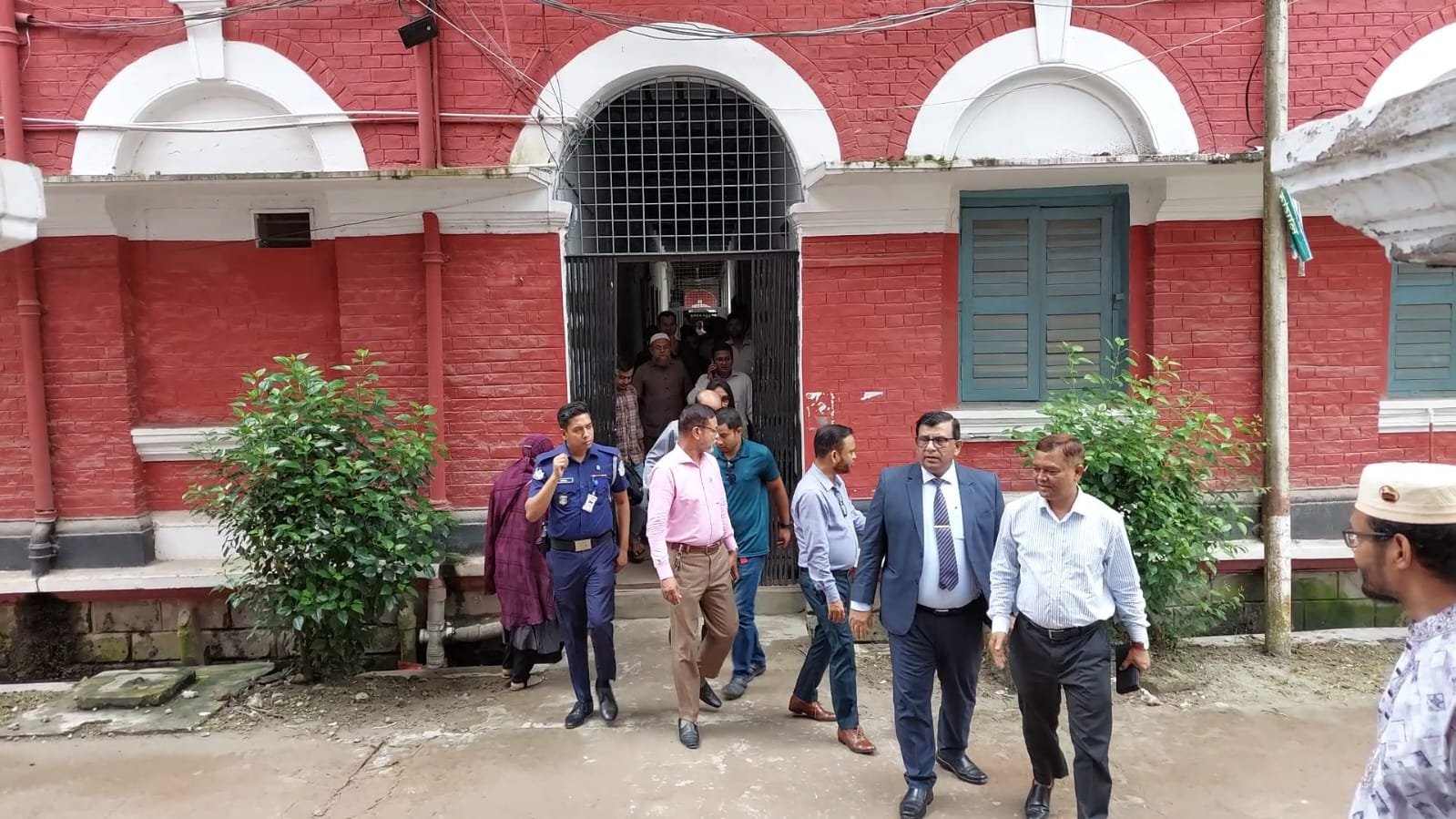 ময়মনসিংহ বোর্ডে অনুপস্থিত ৮৮০, বহিস্কার এক শিক্ষার্থী