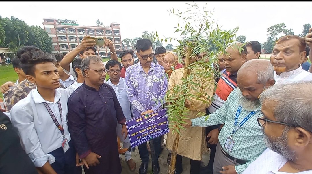 আশুলিয়ায় সবুজ ভবিষ্যতের প্রত্যয়ে বৃক্ষরোপণ কর্মসূচি