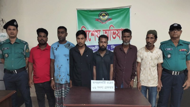 ২৪ ঘণ্টায় আরও ৬০ ‘অস্থিতিশীলতা সৃষ্টিকারী’ গ্রেপ্তার