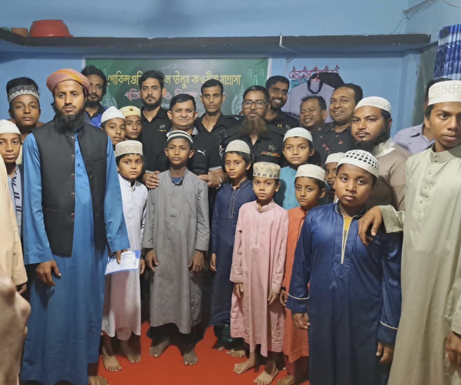 র্যাবের মানবিক উদ্যোগে ঈদের জামা কেনা হবে কুষ্টিয়ার এতিম মাদ্রাসা ছাত্র আবদুল্লাহর