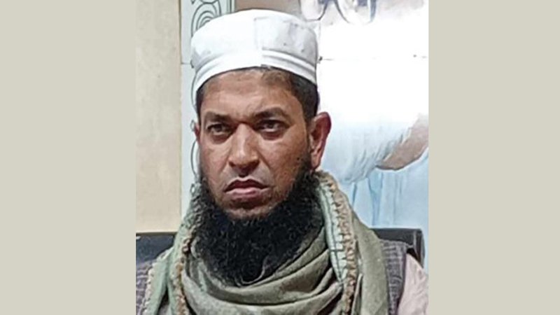 ছেলের দায়ের কোপ : ভাইয়ের পর আহত মায়েরও মৃত্যু