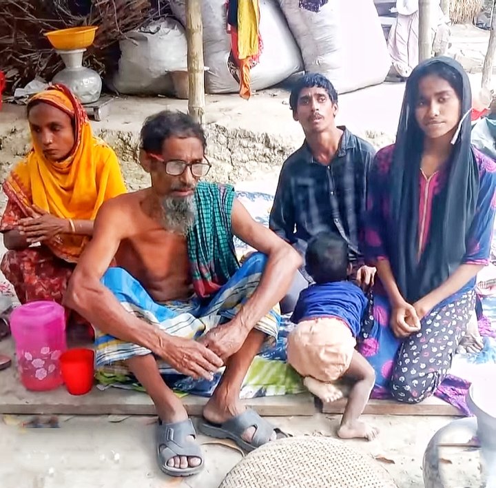 ঝালকাঠিতে প্রতিবন্ধী পরিবার উচ্ছেদ: ঘর দখল, মালামাল লুটের অভিযোগে তোলপাড়