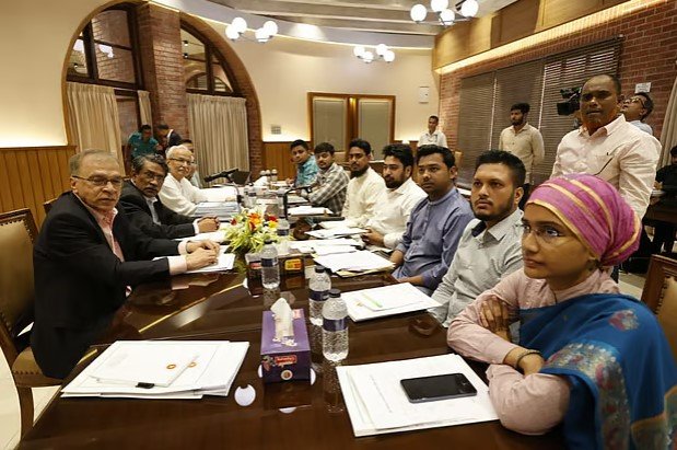 ঐকমত্য কমিশনের সঙ্গে এনসিপির বৈঠক চলছে