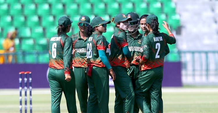 পাকিস্তানের কাছে বড় হার, বিশ্বকাপে খেলতে পারবে তো বাংলাদেশ?