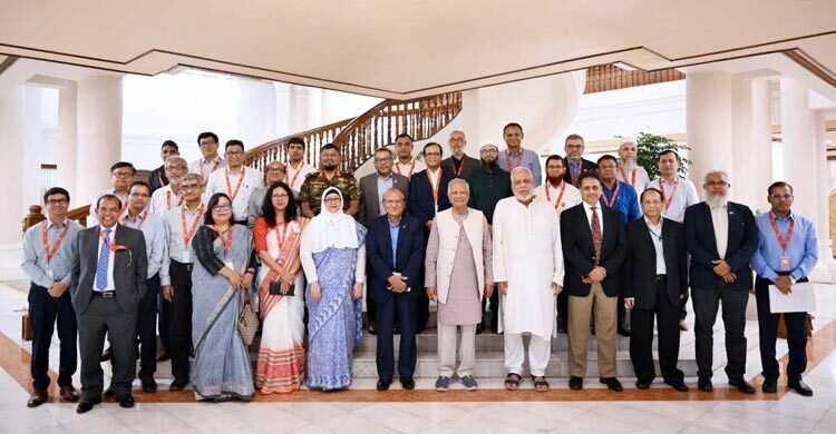 ভোগান্তিমুক্ত ঈদ উপহার দেওয়ায় ‘ধন্যবাদ’ দিলেন প্রধান উপদেষ্টা