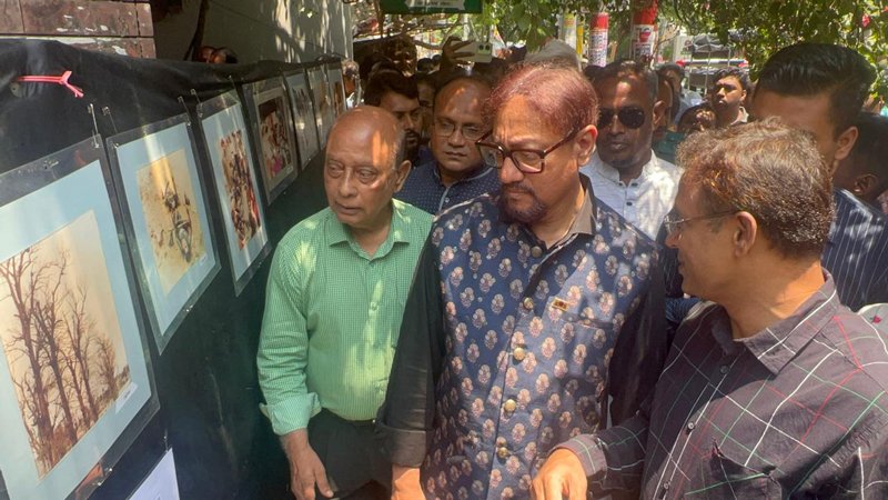 চট্টগ্রাম প্রেসক্লাবের উদ্যোগে ১৯৯১ ঘূর্ণিঝড়ের চিত্র প্রদর্শনীতে