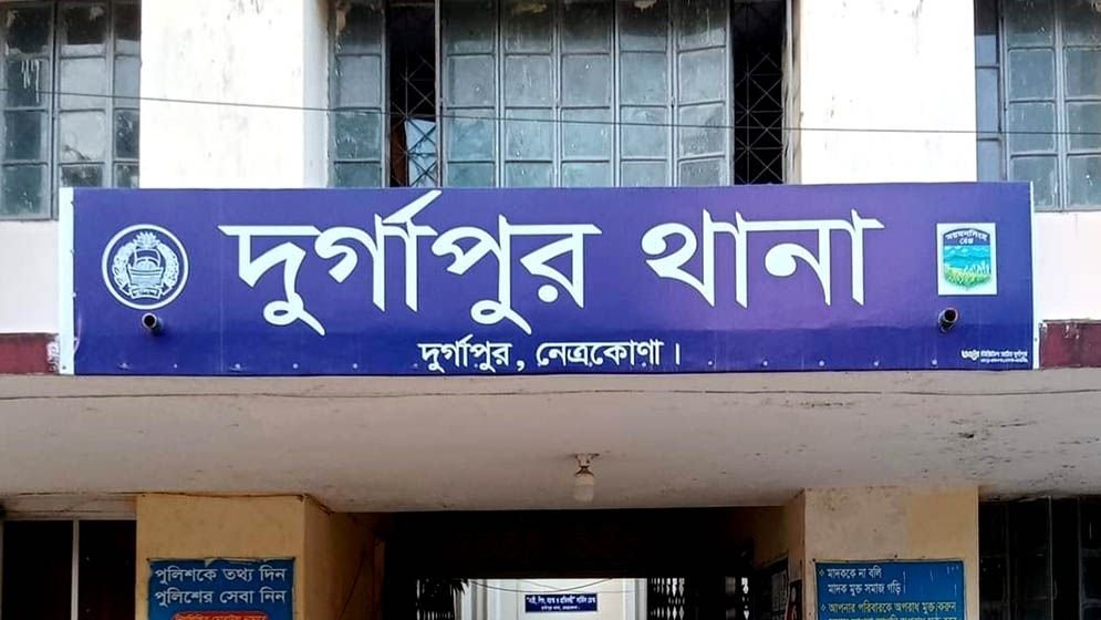 গলায় রশি প্যাঁচানো অবস্থায় ঝুলছিল সুজিত, তদন্তে পুলিশ
