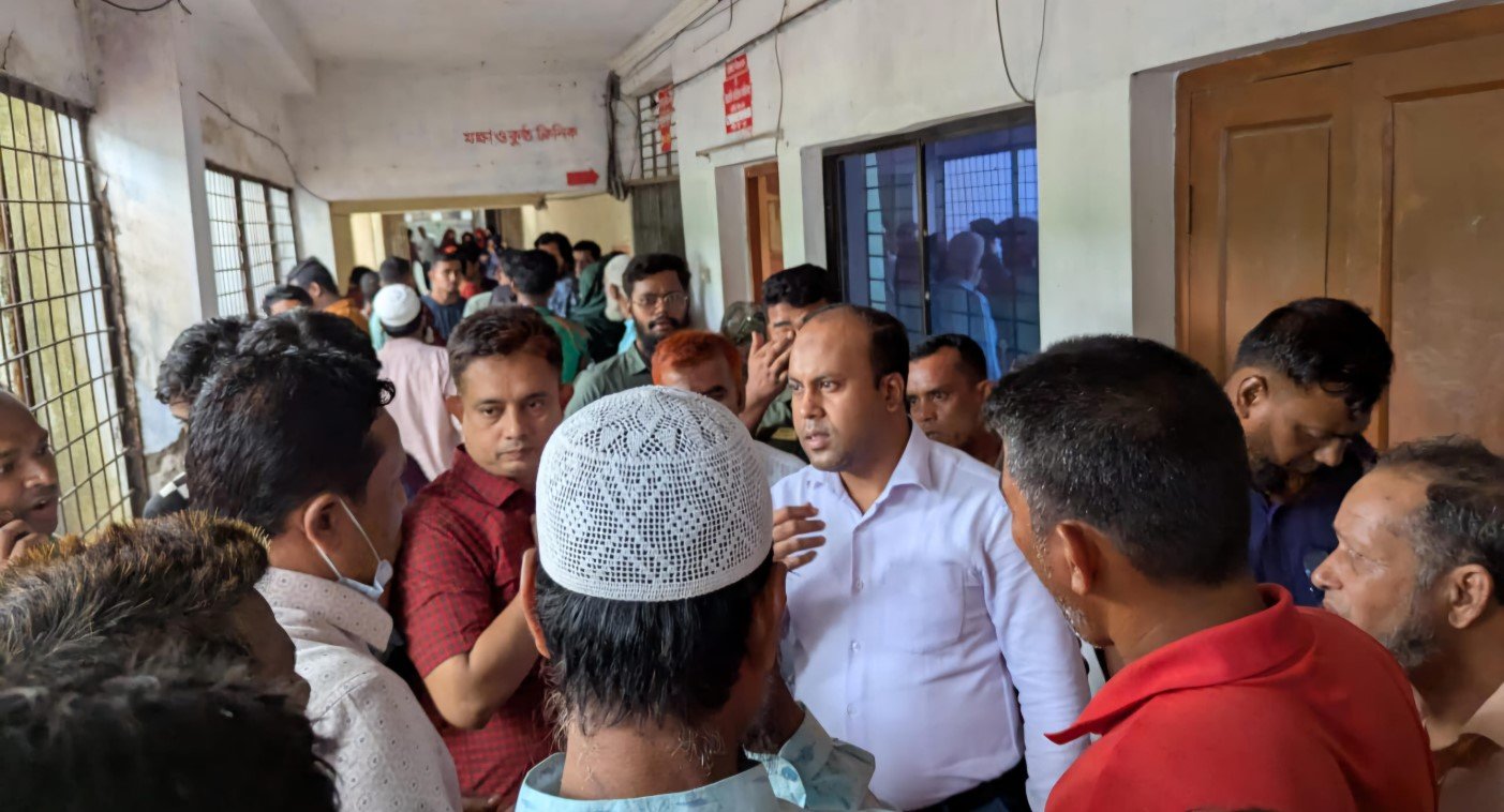 পরীক্ষার হলে যাওয়ার পথে পাকুন্দিয়ায় বজ্রপাতে তিন শিক্ষার্থীর মৃত্যু