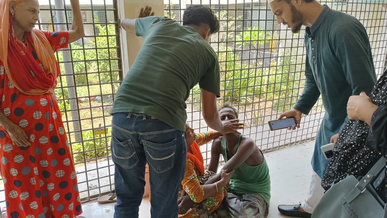 সাপের কামড়ে নারীর মৃত্যু