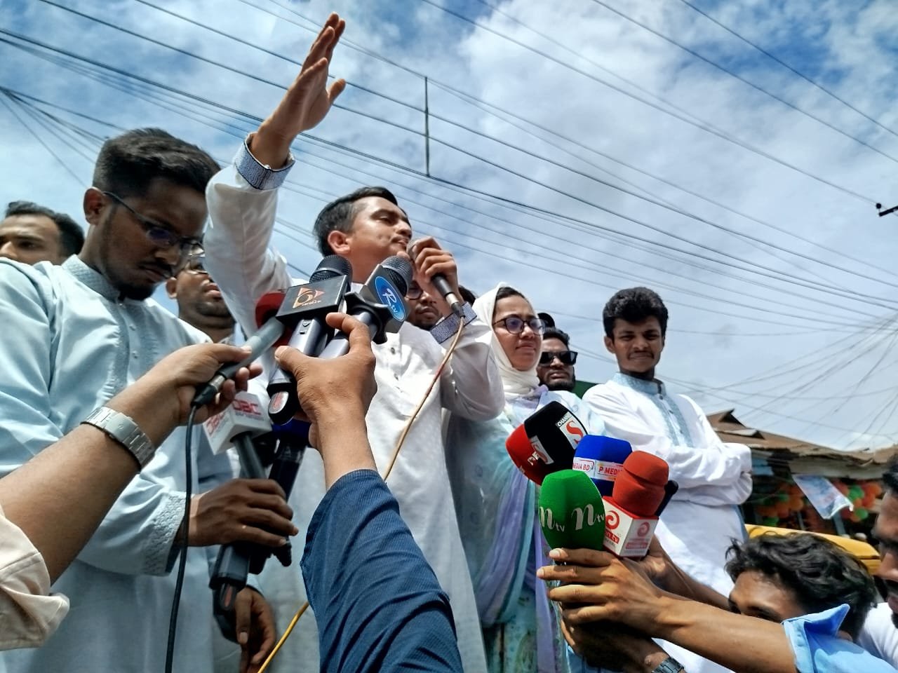 দেশের সার্বভৌমত্ব রক্ষায় ভারতের সাথে কোন আপোষ নয় :সারজিস আলম