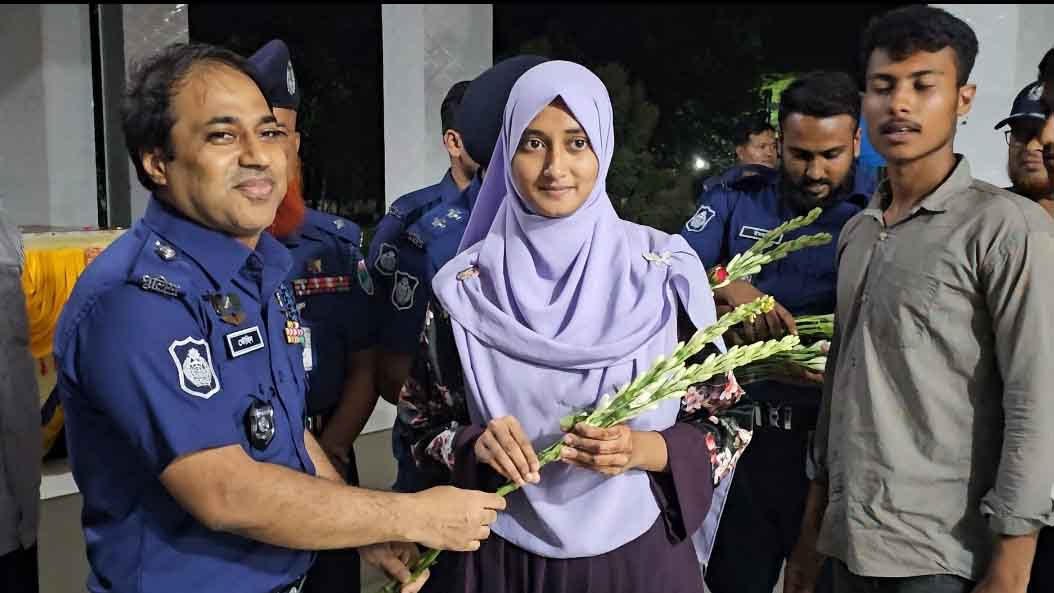 বাগেরহাটে ১২০ টাকায় পুলিশে চাকুরী