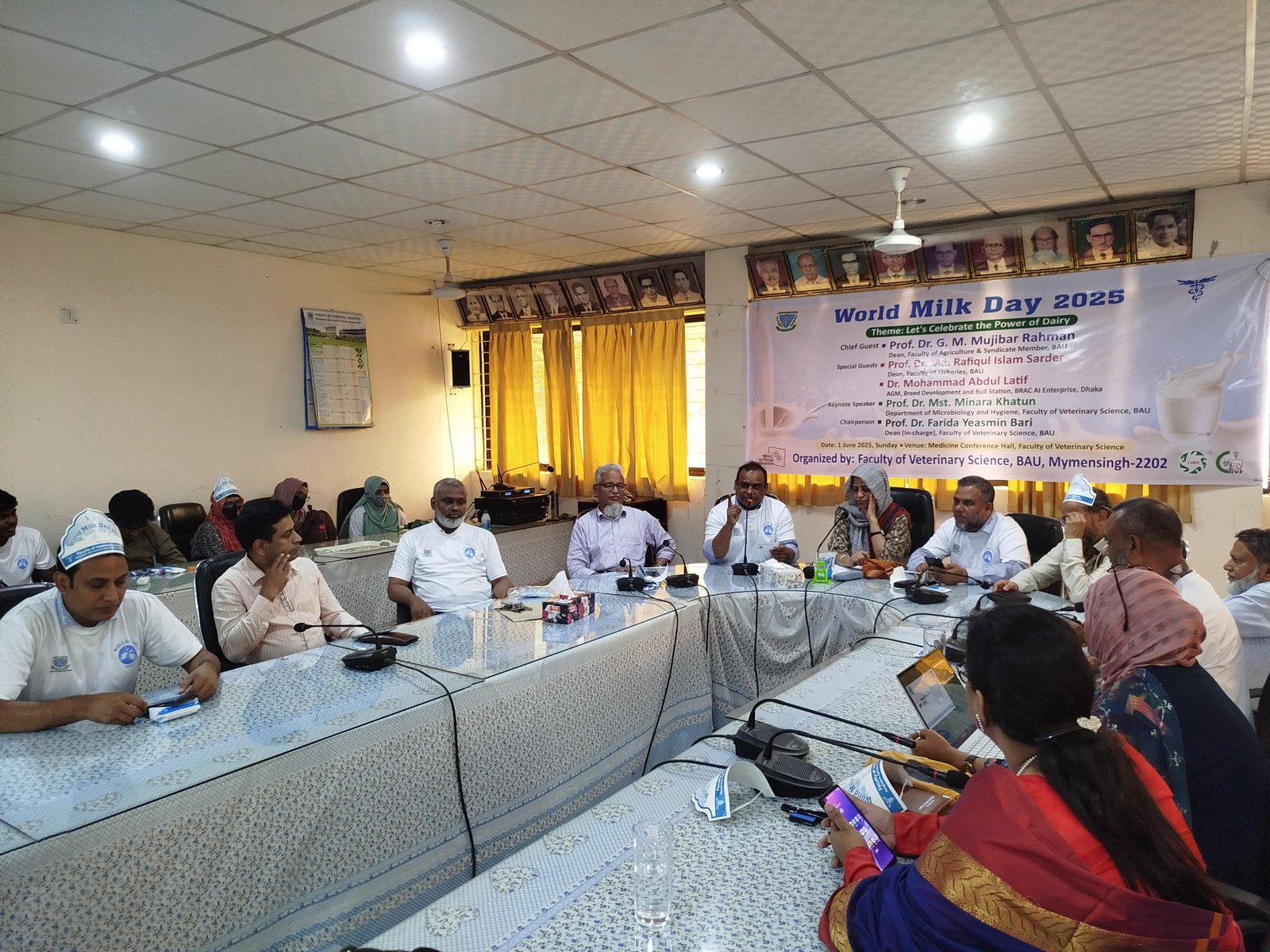 বাকৃবিতে বিশ্ব 'দুগ্ধ দিবস' পালিত, অ্যান্টিবায়োটিকমুক্ত দুগ্ধ উৎপাদনের আহ্বান
