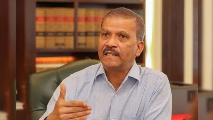 সংস্কারের প্রত্যাশার তুলনায় অন্তর্বর্তী সরকারের সময়সীমা যথোপযুক্ত না: আইন উপদেষ্টা