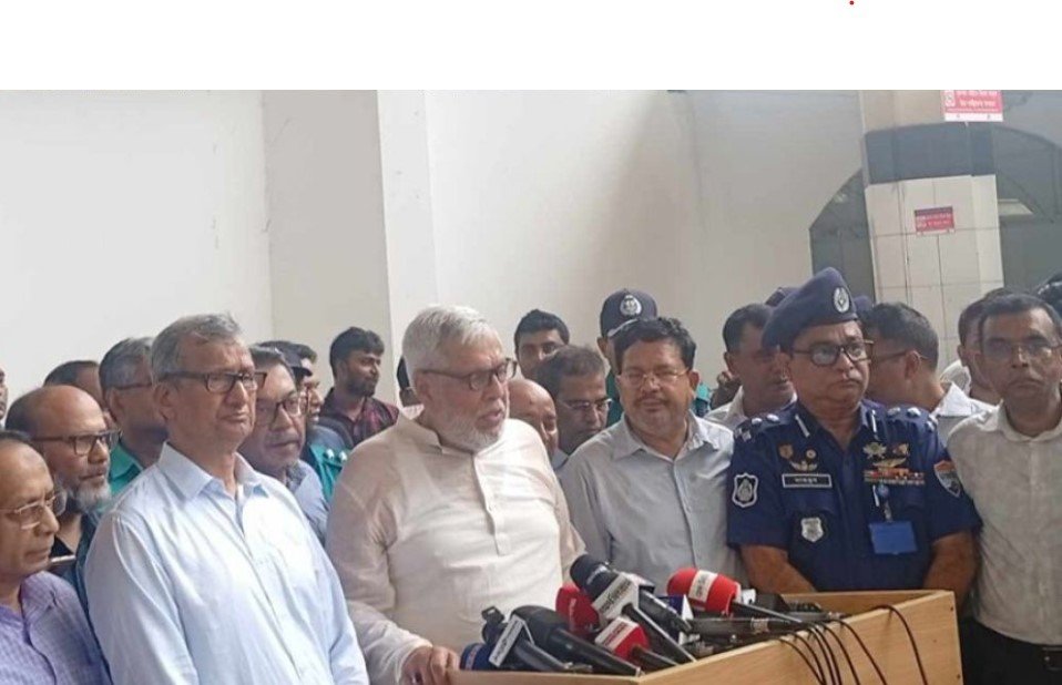 এবারের ঈদযাত্রা স্বস্তিদায়ক হয়েছে: রেলওয়ে উপদেষ্টা