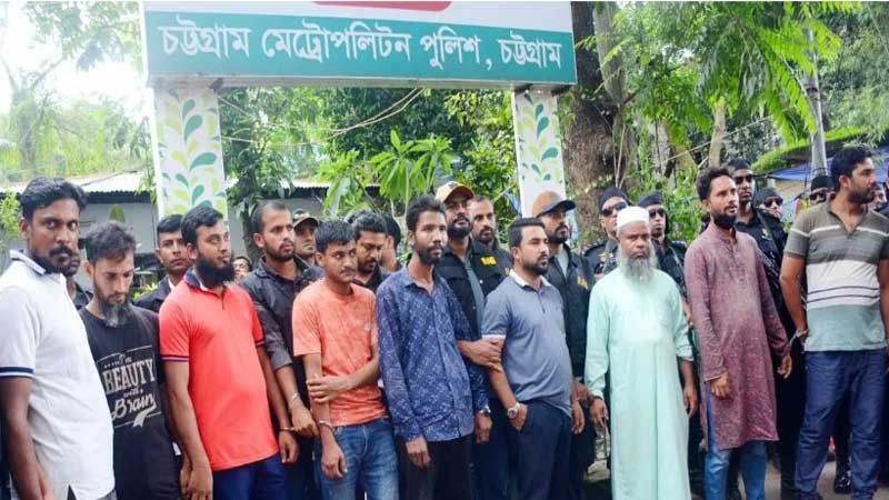 চমেক হাসপাতালে র্যাবের অভিযান, গ্রেপ্তার ২১ দালাল
