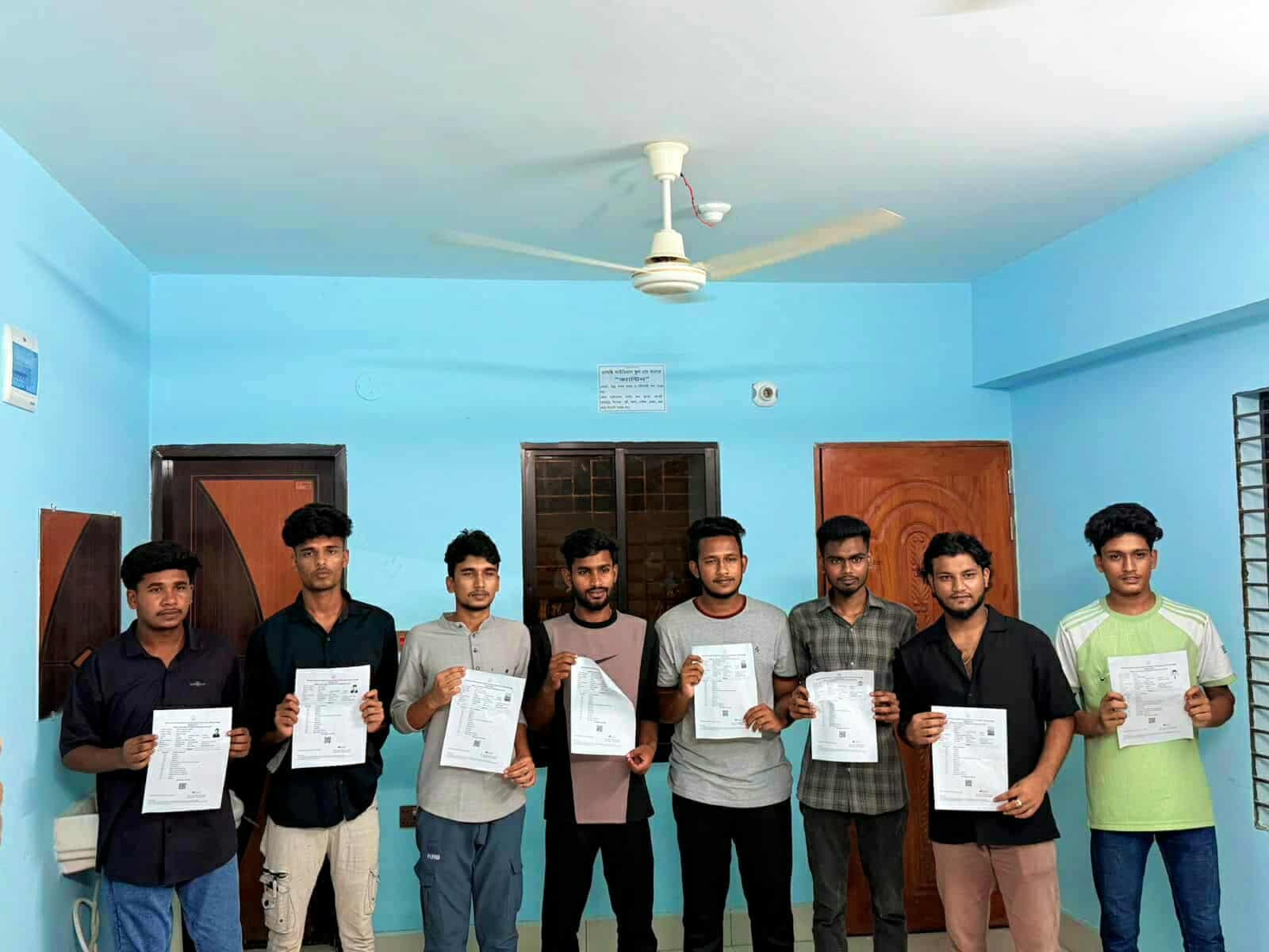 প্রবেশপত্র পেয়ে স্বস্তি- পরীক্ষায় দেওয়ার সুযোগ পেল জামালপুরের সেই ১২ শিক্ষার্থী