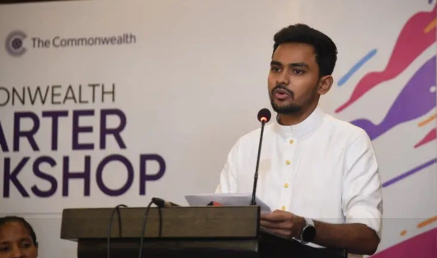 বিমানবন্দরে গুলির ম্যাগাজিন নিয়ে উপদেষ্টার যাত্রা: প্রশ্নে ভিআইপি নিরাপত্তা প্রোটোকল