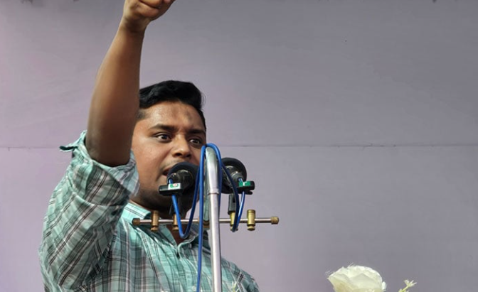 হাসনাত আবদুল্লাহর তীব্র ভাষ্য: “হাসিনার পতন না হলে ডিসি-এসপিরাই গণভবনে প্রমোশনের লাইনে দাঁড়াত”