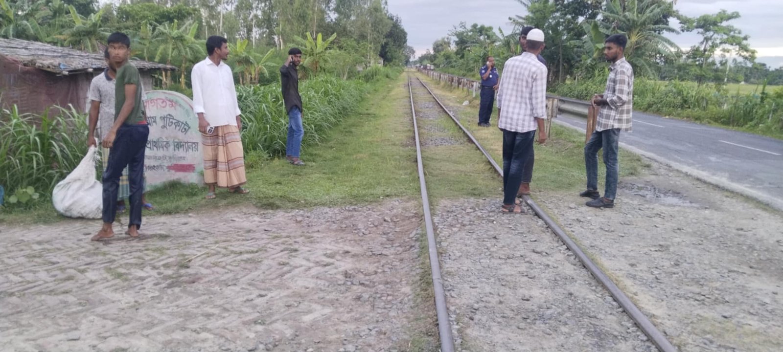 কু‌ড়িগ্রা‌মে ট্রেনে কাটা প‌ড়ে এক ব‌্যক্তির মৃত‌্যু