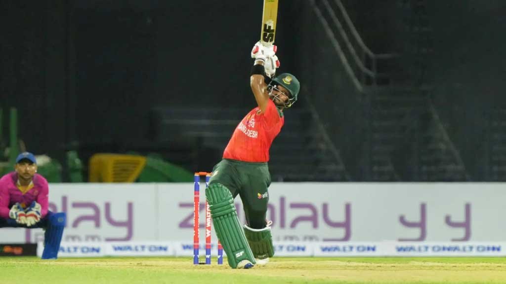 বর্তমানে থাকার চেষ্টা করছি, ভবিষ্যৎ নয়: পারভেজ হোসেন ইমন