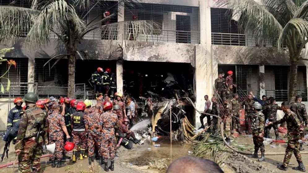 রাজধানীতে বিমান দুর্ঘটনায় নিহত সংখ্যা বেড়ে ২০ জন