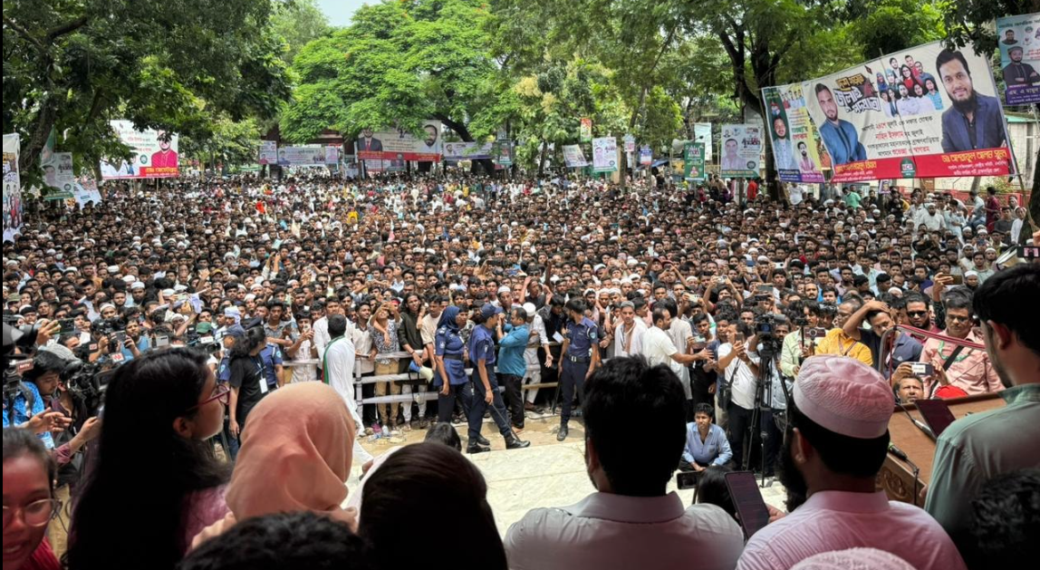বিপ্লবের নগরীতে জুলাই পদযাত্রায় জনতার ঢল: বলছেন আখতার হোসেন
