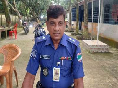 কুষ্টিয়ায় আওয়ামী লীগ নেতা ও ছেলের হামলায় এসআই আহত
