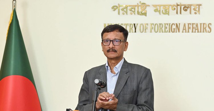 ফিলিস্তিন ইস্যুতে জাতিসংঘ সম্মেলনে যোগ দিতে নিউইয়র্কে গেলেন পররাষ্ট্র উপদেষ্টা
