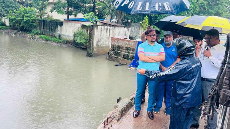 চট্টগ্রাম নগরীতে জলাবদ্ধতার দুইটি কারণ চিহ্নিত, সমাধানের নির্দেশ চসিক মেয়রের
