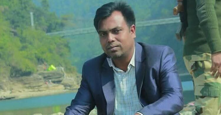 বিকেলে চাঁদাবাজি নিয়ে লাইভ, রাতে সাংবাদিককে গলা কেটে হত্যা